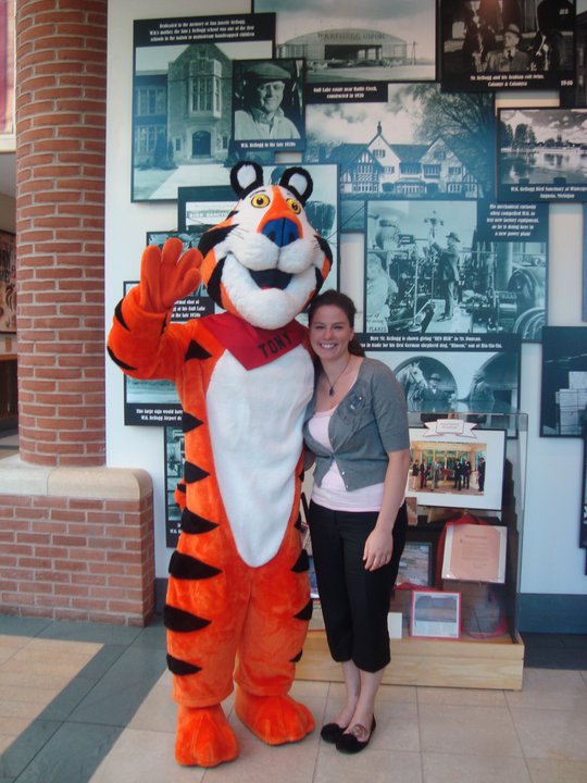Adrienne Bunce with Tony the Tiger Adrienne Bunce with Tony the Tiger